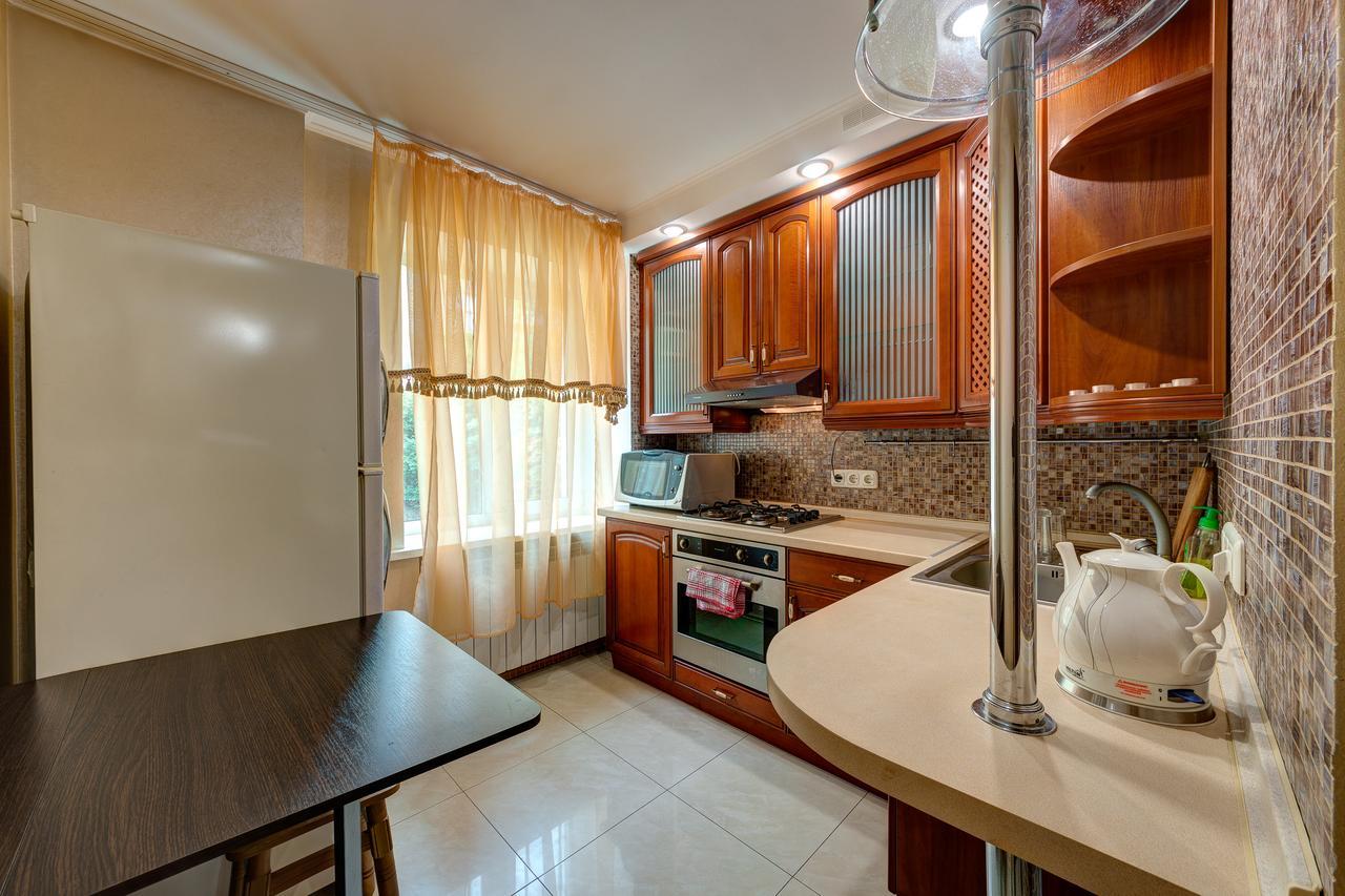 Apartamenty Na Dragomirova 10A Kiev Extérieur photo